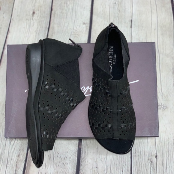 NEW Sesto Meucci Black Wedge Bootie PeepToe US 5.5 - Picture 5 of 5